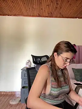 CoraVibes online show from 09.10.25