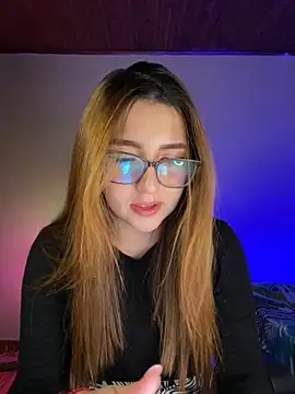 CoraVibes online show from 09.18.25