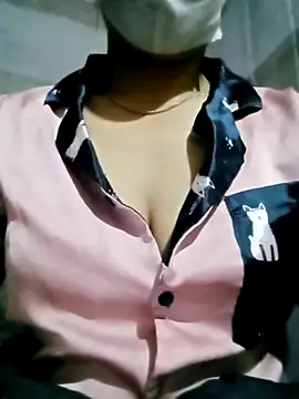 Snapshot of lomi-79 chatting on 09.11.25 lomi-79 online show from 09.11.25