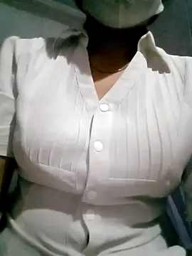 Snapshot of lomi-79 chatting on 09.11.25 lomi-79 online show from 09.11.25