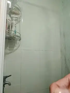 Snapshot of boyhi199x chatting on 09.23.25 boyhi199x online show from 09.23.25