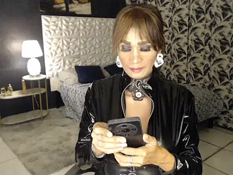 Creamycumdollx online show from 11.10.25