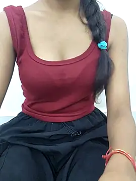 Snapshot of cute_parii_ chatting on 09.12.25 cute parii  online show from 09.12.25