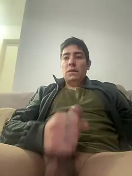 Snapshot of 9999Alez chatting on 05.09.26 9999Alez online show from 05.09.26
