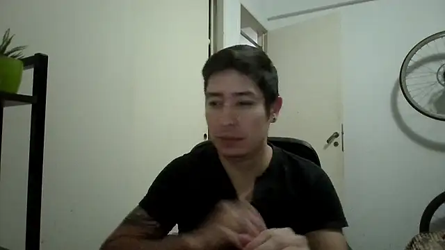 Snapshot of 9999Alez chatting on 05.22.26 9999Alez online show from 05.22.26