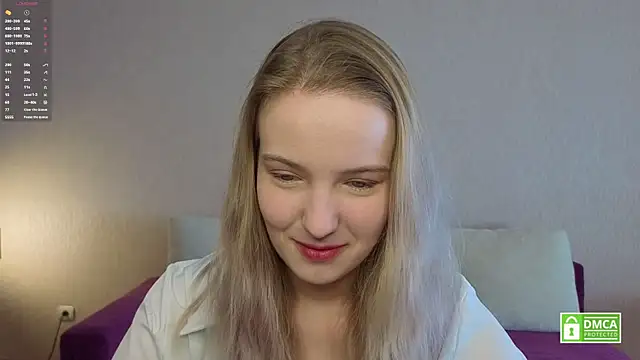 Snapshot of HongTomczak chatting on 04.16.26 HongTomczak online show from 04.16.26