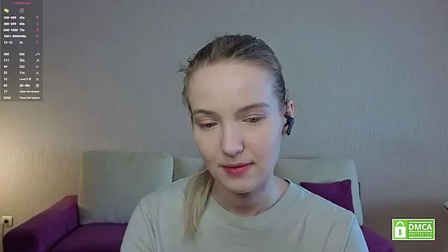 Snapshot of HongTomczak chatting on 05.19.26 HongTomczak online show from 05.19.26