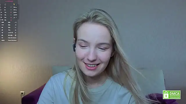 Snapshot of HongTomczak chatting on 06.10.26 HongTomczak online show from 06.10.26