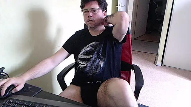 blueandwhite1 online show from 03.07.26