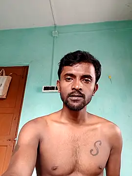 Snapshot of ShinuRoy chatting on 11.06.25 ShinuRoy online show from 11.06.25