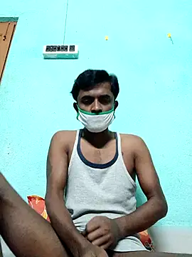 Snapshot of ShinuRoy chatting on 11.18.25 ShinuRoy online show from 11.18.25