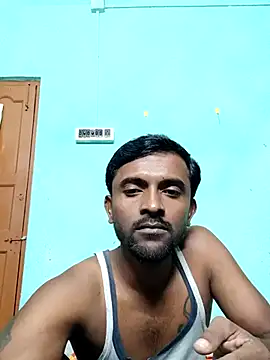 Snapshot of ShinuRoy chatting on 11.19.25 ShinuRoy online show from 11.19.25