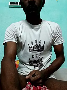 Snapshot of ShinuRoy chatting on 11.24.25 ShinuRoy online show from 11.24.25