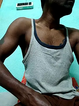 Snapshot of ShinuRoy chatting on 11.30.25 ShinuRoy online show from 11.30.25