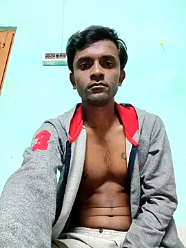 Snapshot of ShinuRoy chatting on 12.13.25 ShinuRoy online show from 12.13.25