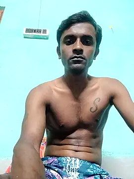 Snapshot of ShinuRoy chatting on 12.14.25 ShinuRoy online show from 12.14.25