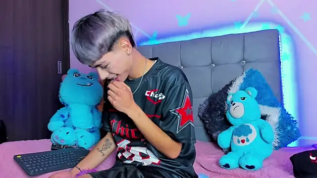 Snapshot of Playboy_Andersex chatting on 09.10.25 Playboy Andersex online show from 09.10.25