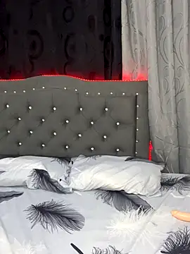 Snapshot of katy_cutie_ chatting on 10.16.25 katy cutie  online show from 10.16.25