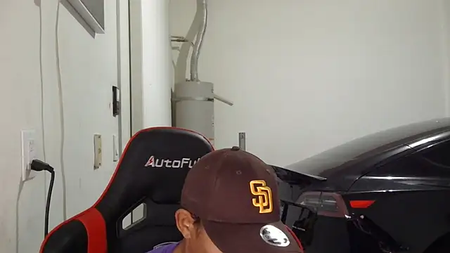 Snapshot of Gmajor chatting on 09.28.25 Gmajor online show from 09.28.25