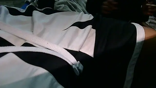 Snapshot of Gmajor chatting on 10.08.25 Gmajor online show from 10.08.25