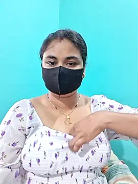 Snapshot of DivyaBhabhi69@xh chatting on 07.08.26 DivyaBhabhi69xh online show from 07.08.26