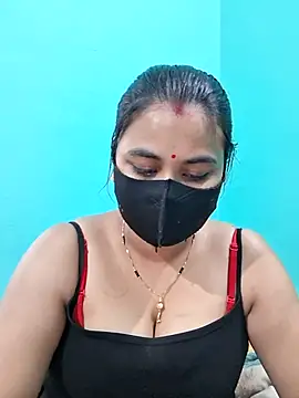 Snapshot of DivyaBhabhi69@xh chatting on 07.25.26 DivyaBhabhi69xh online show from 07.25.26