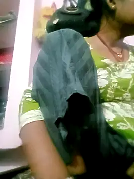 Hot tin74 online show from 12.03.25