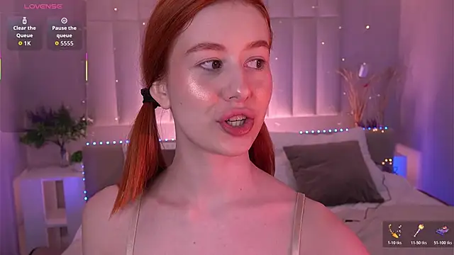 Snapshot of Lisafoxy_ chatting on 11.29.25 Lisafoxy online show from 11.29.25