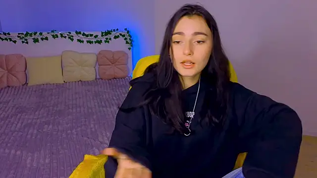 Snapshot of Andres_sssss chatting on 10.07.25 Andres sssss online show from 10.07.25