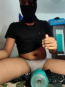 Snapshot of adro125 chatting on 11.01.25 adro125 online show from 11.01.25