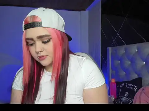 Snapshot of im_bunny__ chatting on 10.29.25 im bunny online show from 10.29.25