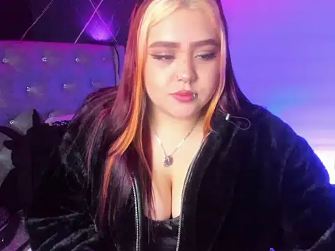 Snapshot of im_bunny__ chatting on 11.23.25 im bunny online show from 11.23.25