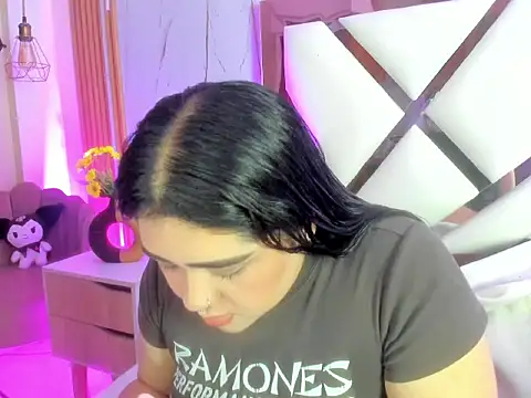 im bunny   online show from 02.28.26