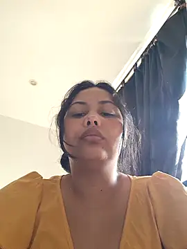 Alessandraa- online show from 11.03.25