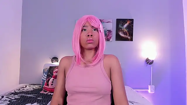 SophieW1 online show from 11.10.25