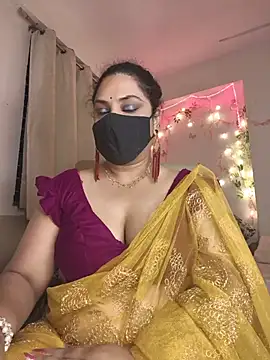 Snapshot of Indian_queen007 chatting on 07.14.26 Indian queen007 online show from 07.14.26