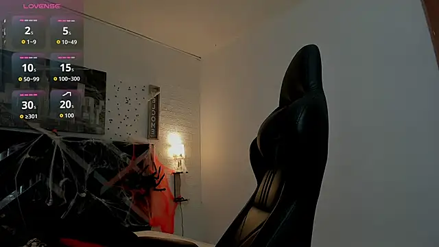 Snapshot of iamCharlotte19 chatting on 10.24.25 iamCharlotte19 online show from 10.24.25