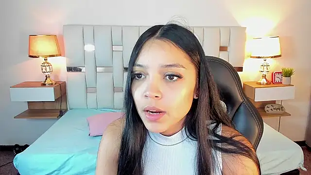 iamCharlotte19 online show from 07.09.26