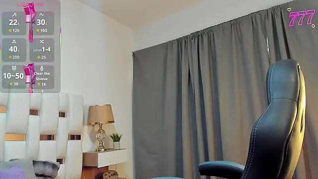 iamCharlotte19 online show from 07.29.26