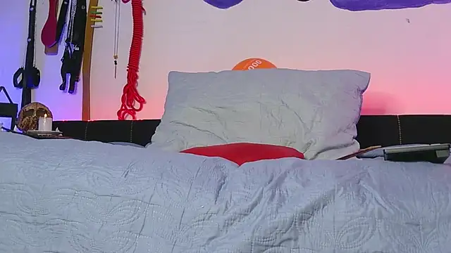 MeganBrown4 online show from 09.22.25