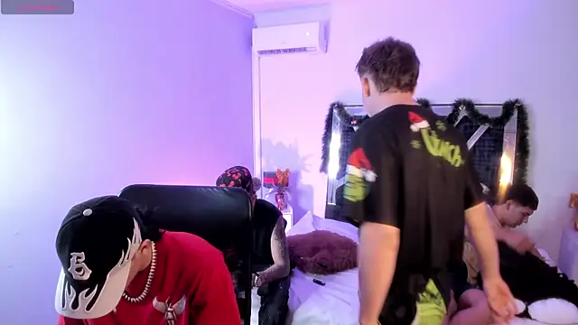 Handsomeboyss19 online show from 12.16.25