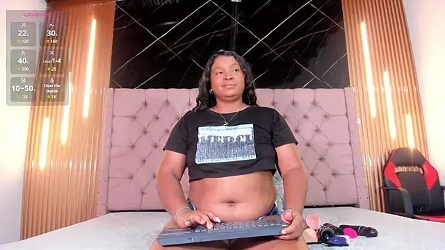 Emily Brown18 online show from 09.24.25