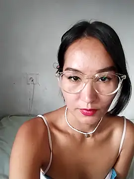 Luu-Lii777 online show from 10.20.25