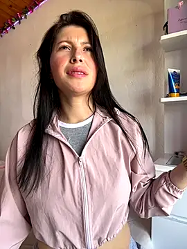 Mia salinass online show from 11.08.25