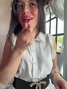 Snapshot of Mia_salinass chatting on 02.04.26 Mia salinass online show from 02.04.26