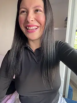 Snapshot of Mia_salinass chatting on 02.13.26 Mia salinass online show from 02.13.26