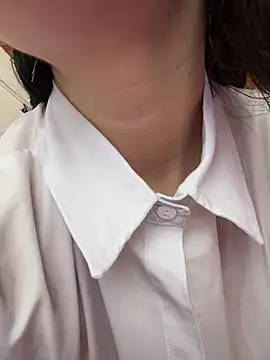 Snapshot of Mia_salinass chatting on 02.26.26 Mia salinass online show from 02.26.26