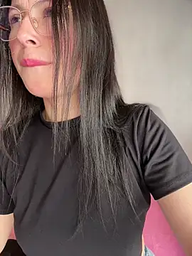 Mia salinass online show from 03.17.26