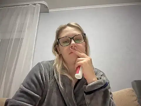 NikexPretty online show from 11.13.25