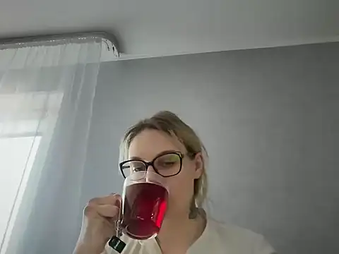 NikexPretty online show from 03.17.26